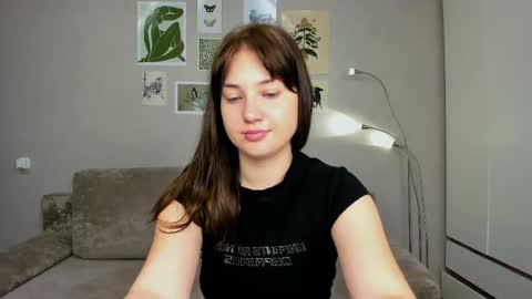 Aliciacollinsss online show from 8, 6, 2026