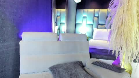 Ali Diaz online show from 9, 6, 2026