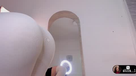 alizza_ online show from 11, 6, 2026