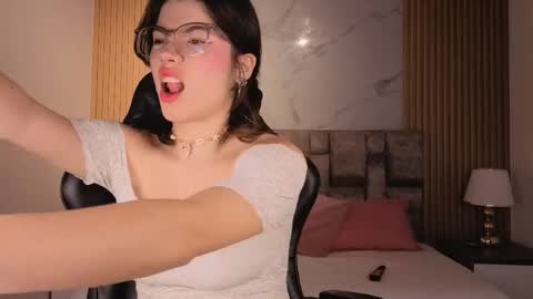 alkivamoon online show from 4, 5, 2026