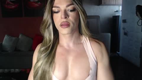 Snapshot of allisonfit chatting on 1, 5, 2026 Allison Victoria online show from 1, 5, 2026