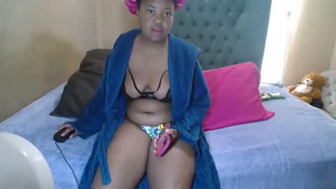 Snapshot of alyssabrownx chatting on 9, 5, 2026 alyssabrownx online show from 9, 5, 2026