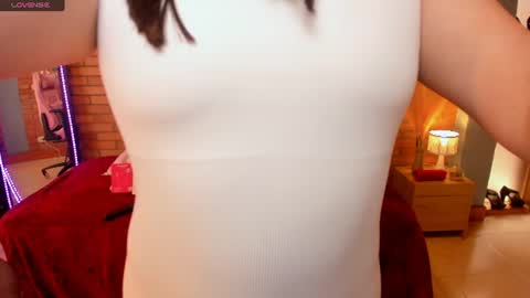 Hi Im AmaiaHelp me reach 100 likes online show from 17, 6, 2026