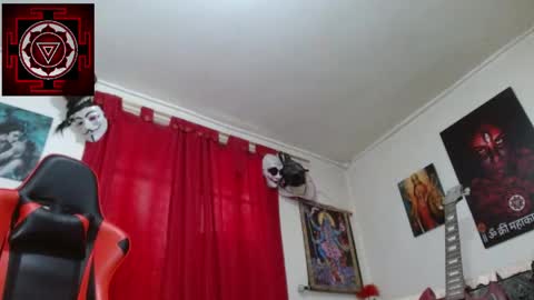 Snapshot of amanda_valeska chatting on 7, 5, 2026 Amanda Valeska online show from 7, 5, 2026