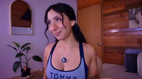amber_curly online show from 20, 6, 2026