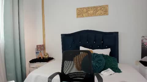 Amber  online show from 18, 6, 2026