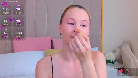 AmeliRoyse online show from 9, 6, 2026
