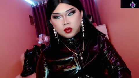 Queen Mireska online show from 4, 6, 2026