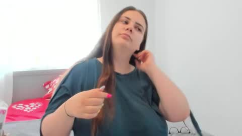 Amira Vyxen online show from 2, 6, 2026