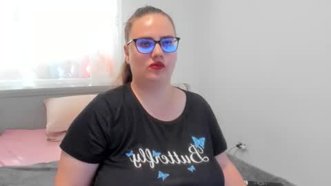 Amira Vyxen online show from 24, 6, 2026