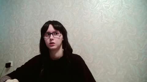 Amomira honeyx online show from 20, 5, 2026