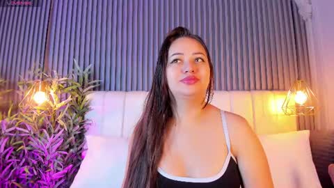 Anais clark  online show from 17, 6, 2026