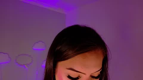 Kendra  online show from 15, 6, 2026