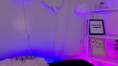 Kendra  online show from 17, 6, 2026