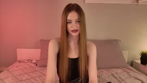 Snapshot of anayalowe chatting on 13, 6, 2026 anayalowe online show from 13, 6, 2026