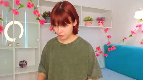 Snapshot of anderawreath chatting on 24, 6, 2026 Mia online show from 24, 6, 2026