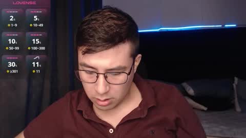 Snapshot of andrewmhilton_ chatting on 5, 12, 2025 andrewmhilton_ online show from 5, 12, 2025