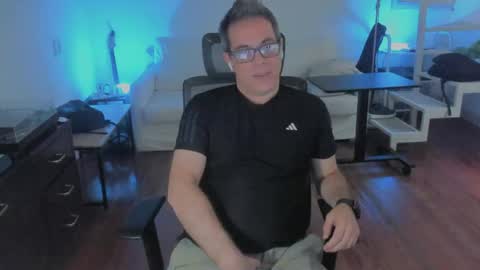 Andrew online show from 25, 4, 2026