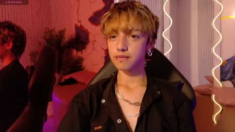 angeel_tay online show from 1, 6, 2026