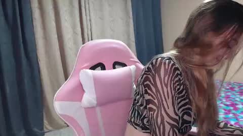 Angel Girl online show from 19, 6, 2026