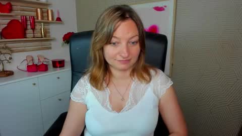 Angela online show from 9, 6, 2026
