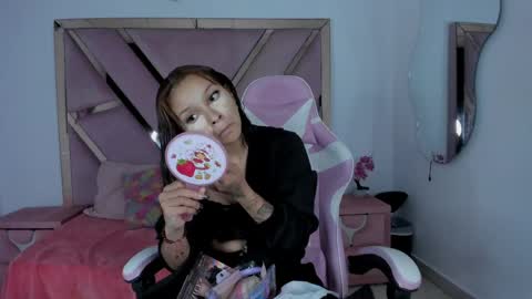 angell_petite01 online show from 3, 6, 2026