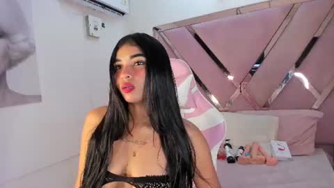 angell_petite01 online show from 18, 6, 2026