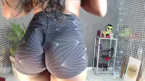 Hello My name is NaiaraPv is OPEN online show from 19, 6, 2026