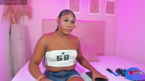 annie_dolce_ online show from 20, 6, 2026