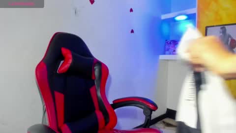 Anniee online show from 20, 6, 2026