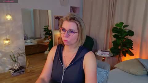 Annie online show from 13, 6, 2026