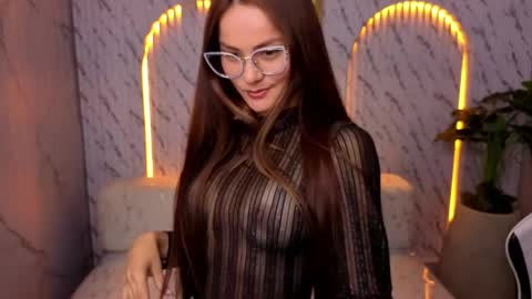 Follow me.. Live 1430 to 2100 online show from 5, 5, 2026