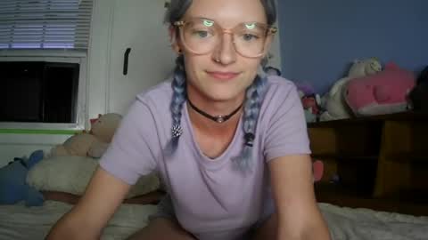 anyalatelyy online show from 8, 7, 2026
