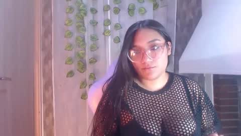 Snapshot of anyeladonemar chatting on 8, 5, 2026 anyeladonemar online show from 8, 5, 2026