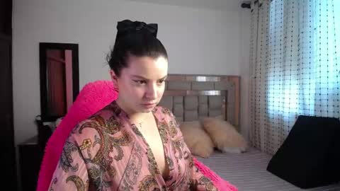 Apolonia online show from 3, 6, 2026