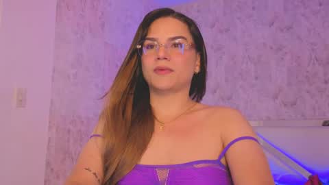 Isabella online show from 21, 5, 2026