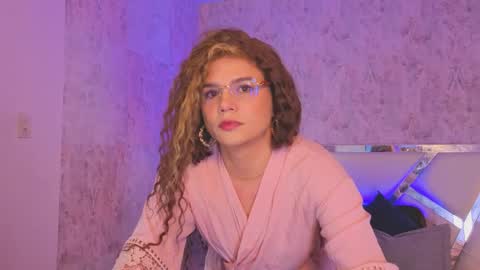 Isabella online show from 3, 6, 2026