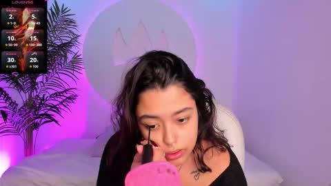 Snapshot of ariana_pierce chatting on 9, 11, 2025 Ariana online show from 9, 11, 2025
