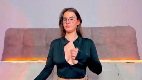 Ariella online show from 10, 6, 2026