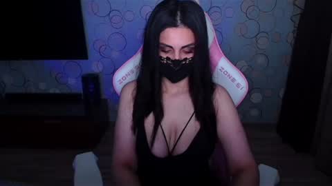   Yasmina   online show from 22, 6, 2026