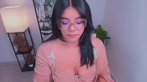 Ashleyy18   online show from 24, 6, 2026