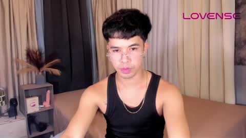 asiancum_peter online show from 16, 6, 2026