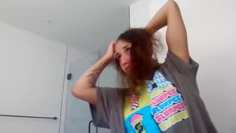 asianicolee online show from 10, 5, 2026