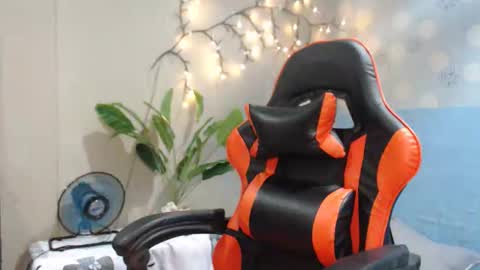 Snapshot of asianindulgent chatting on 16, 1, 2026 AMARA online show from 16, 1, 2026