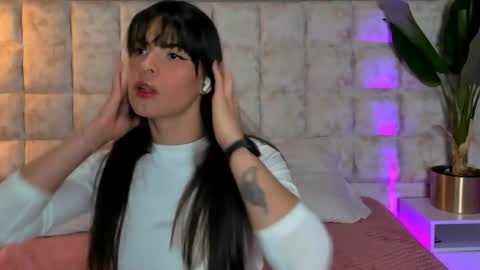 astrid_velle online show from 9, 6, 2026