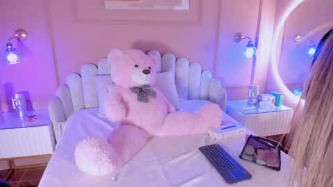 Snapshot of atenea_cute21 chatting on 20, 5, 2026 Athenea online show from 20, 5, 2026