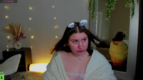 ava_sterling online show from 11, 6, 2026