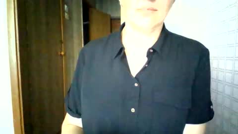 awesomeladyy online show from 6, 6, 2026