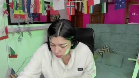 Aysha online show from 18, 6, 2026