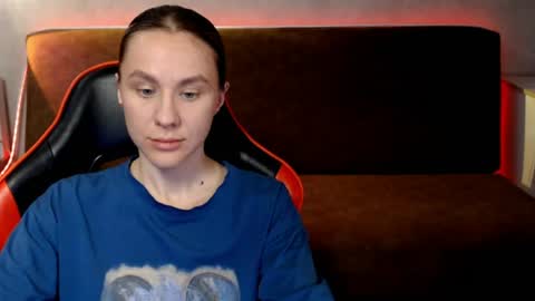 baby_kitte online show from 12, 6, 2026